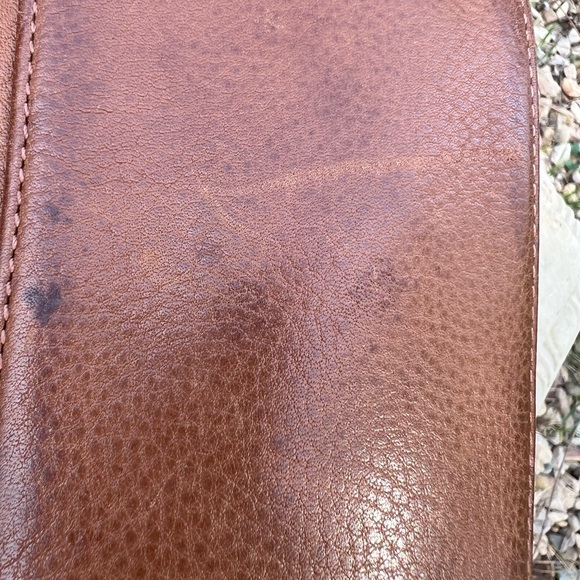 Women's Tan Leather Tote Shoulder Bag - Picture 6 of 12